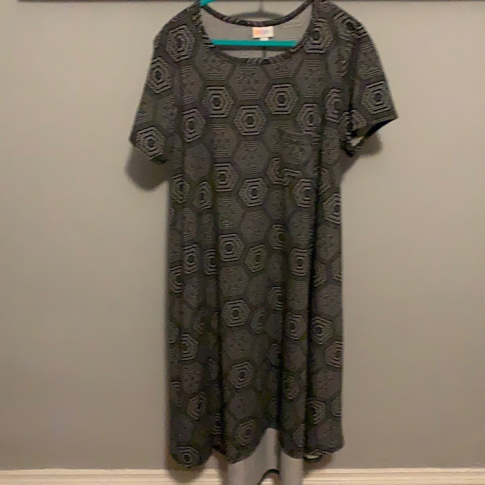 Black and white carly LuLaRoe dress